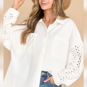 NWOT Red Dress Boutique White crochet sleeve button up
